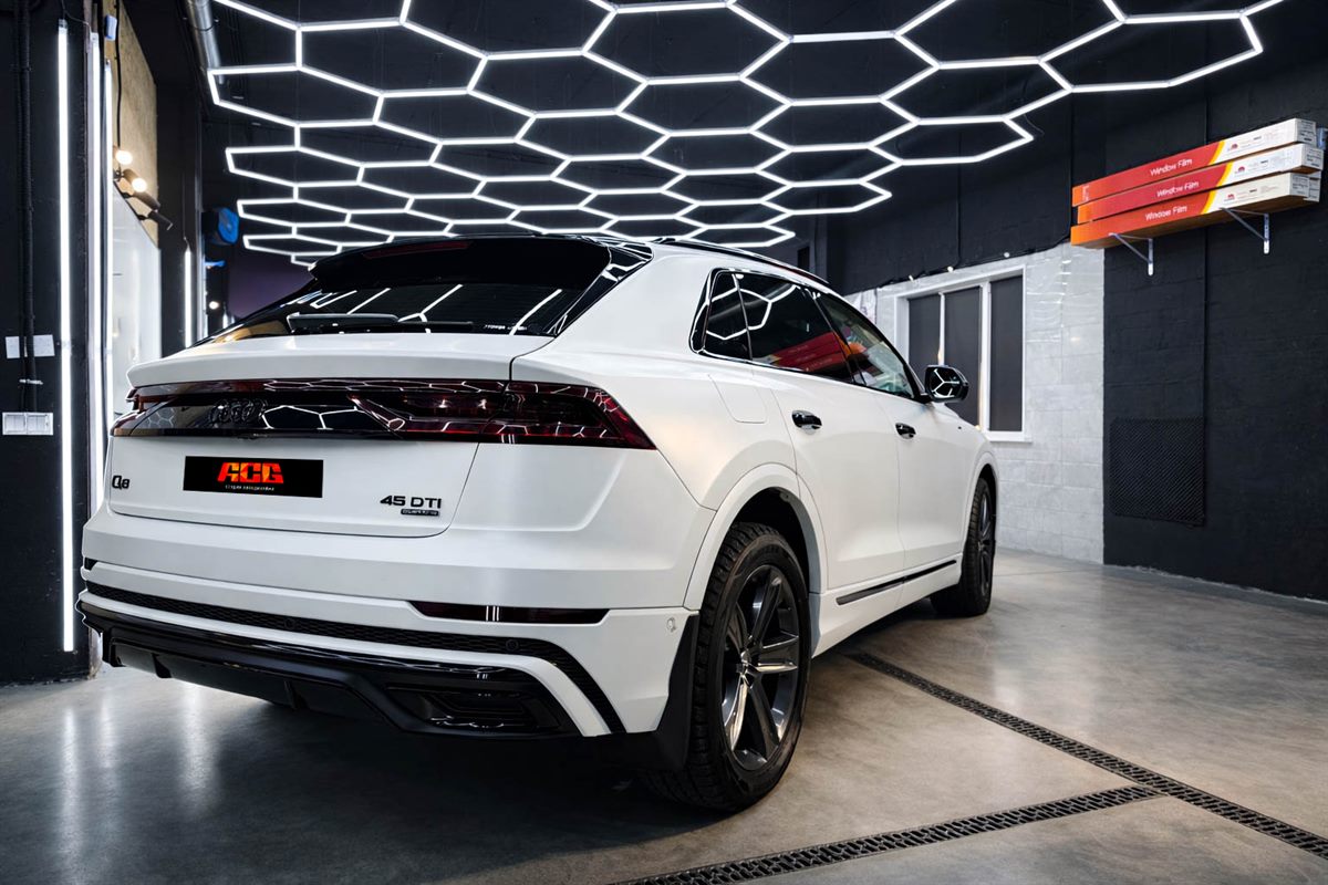 Audi Q8 в студии ACG после оклейки защитной пленкой